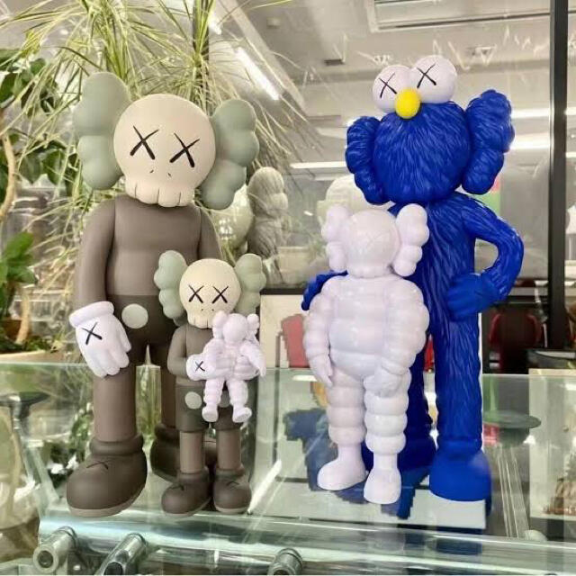 KAWS FAMILY BROWN BLUE WHITE