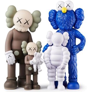 KAWS FAMILY BROWN/BLUE/WHITE(フィギュア)