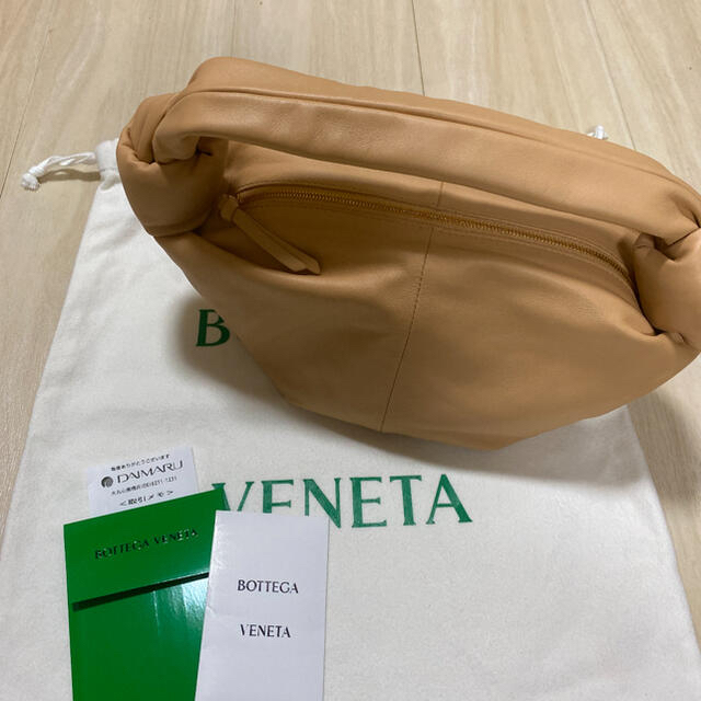 BOTTEGA VENETA ボッテガヴェネタ ミニバッグ15cmハンドルの高さ