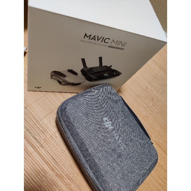 DJI MAVIC MINI FLY MORE COMBO エンタメ/ホビーのおもちゃ/ぬいぐるみ(ホビーラジコン)の商品写真