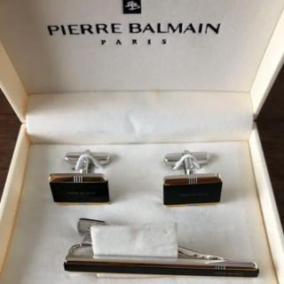 ピエールバルマン(Pierre Balmain)の@てっち様専用　PIERREBALMAIN ネクタイピン カフスボタン メンズ(カフリンクス)