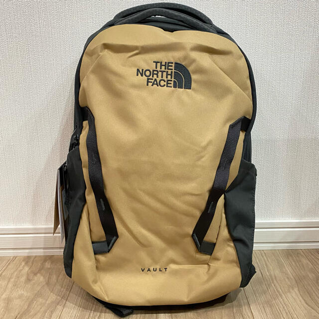 THE NORTH FACE - 新品 ノースフェイス リュック 27L Vault ブラウン ...