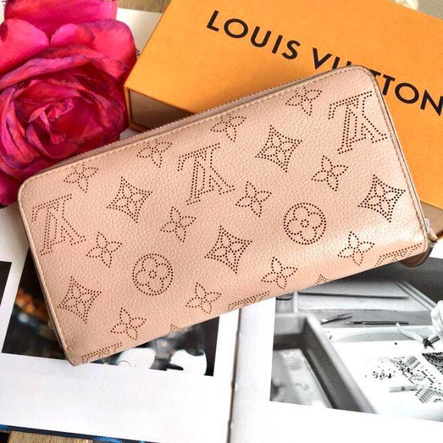 LOUIS VUITTON(ルイヴィトン)の美品✨ヴィトン マヒナ イリス ジッピーウォレット　マグノリア レディースのファッション小物(財布)の商品写真