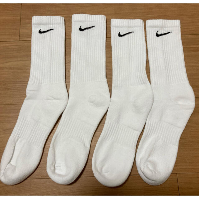 NIKE(ナイキ)のNIKE ソックス　クルー丈　白　25-27cm 2足セット メンズのレッグウェア(ソックス)の商品写真