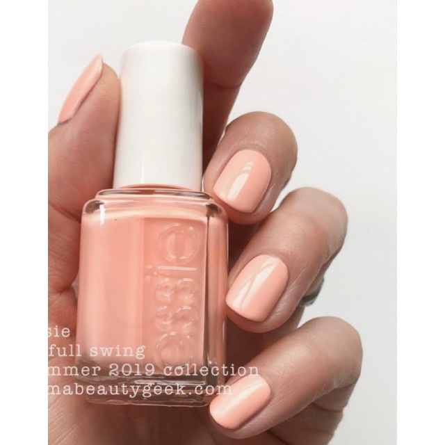 Essie(エッシー)の【レア品番】essie  in full swing  コスメ/美容のネイル(マニキュア)の商品写真