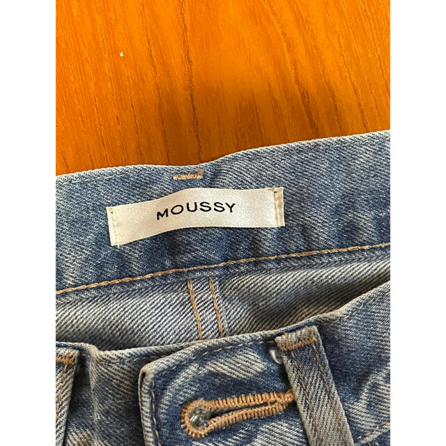 moussy(マウジー)のmoussy クラッシュデニム ダメージデニム ストレートデニム レディースのパンツ(デニム/ジーンズ)の商品写真