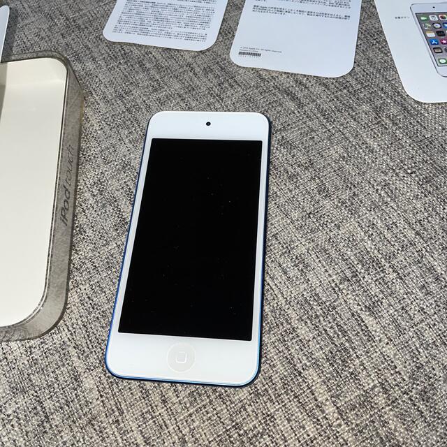 Apple(アップル)のApple iPod touch 32GB MKHV2J/A スマホ/家電/カメラのオーディオ機器(ポータブルプレーヤー)の商品写真