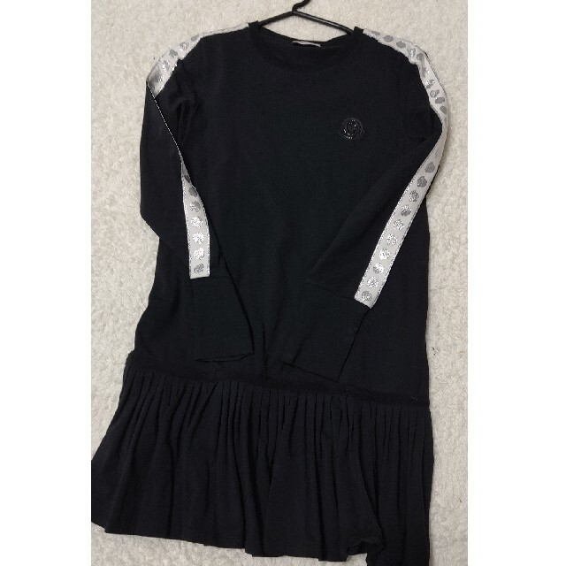 MONCLER(モンクレール)のMONCLER ジュニアワンピース12 キッズ/ベビー/マタニティのキッズ服女の子用(90cm~)(ワンピース)の商品写真