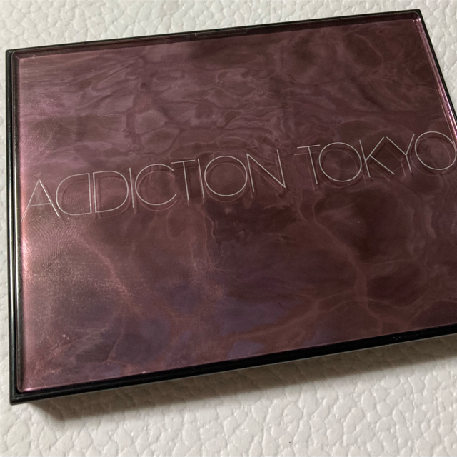 ADDICTION(アディクション)のコンパクトアディクション　センスオブクラリティ103 コスメ/美容のベースメイク/化粧品(アイシャドウ)の商品写真
