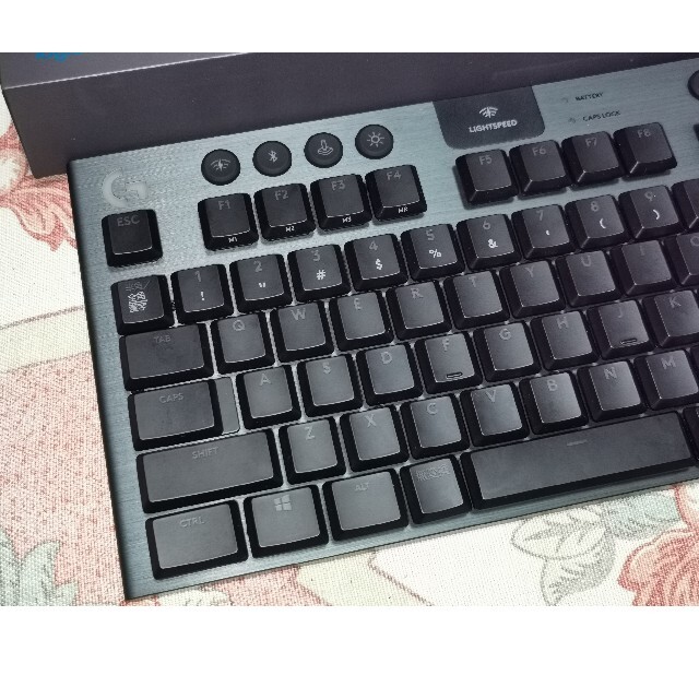 【完品】ロジクールG913-TKL-LNBK テンキーレス リニア 赤軸