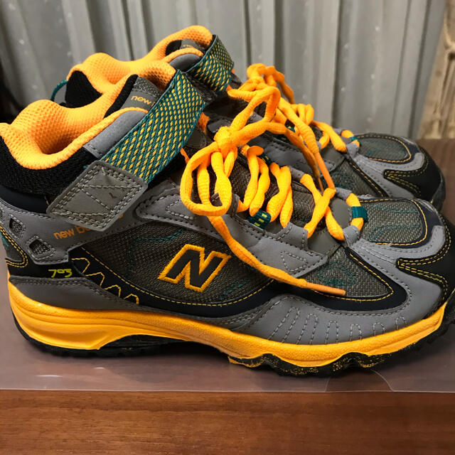 New Balance(ニューバランス)のnew balance ★トレッキングシューズ　22cm キッズ/ベビー/マタニティのキッズ靴/シューズ(15cm~)(アウトドアシューズ)の商品写真