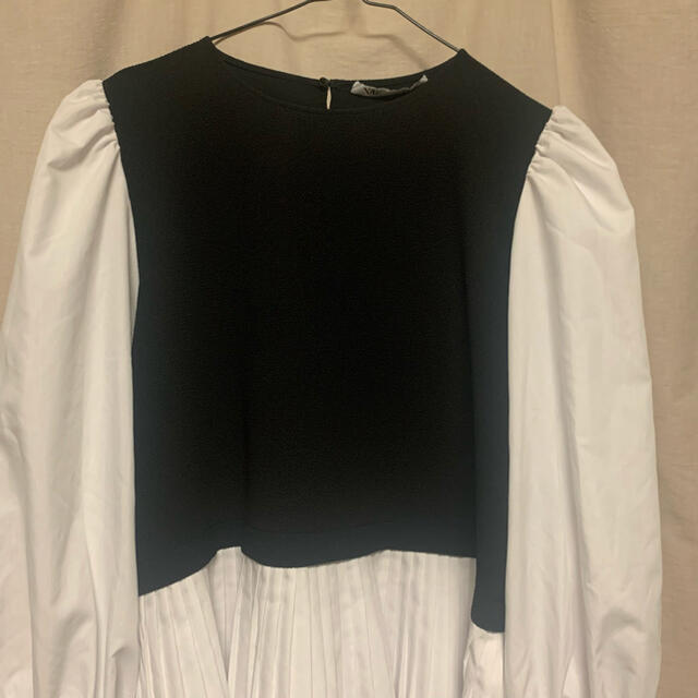 ZARA(ザラ)のケイティ　様　専用 レディースのトップス(シャツ/ブラウス(長袖/七分))の商品写真