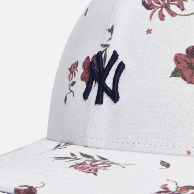 NEW ERA(ニューエラー)のKITH Summer Floral New Era 59Fifty 7 3/8 メンズの帽子(キャップ)の商品写真