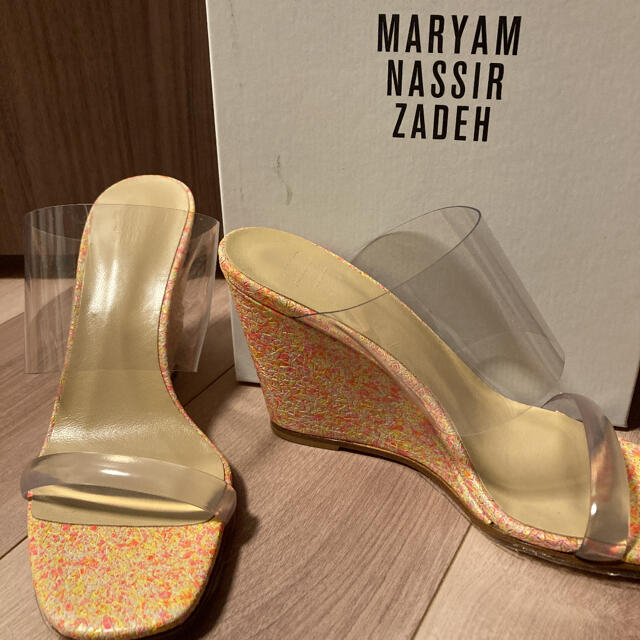 【新品未使用】MARYAM NASSIR ZADEH クリアウェッジサンダル