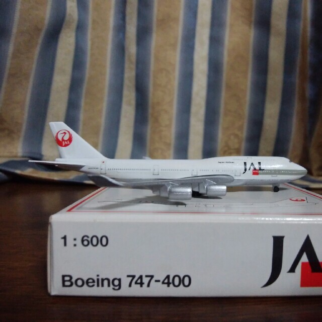 schabak1/600 JAL B747-400