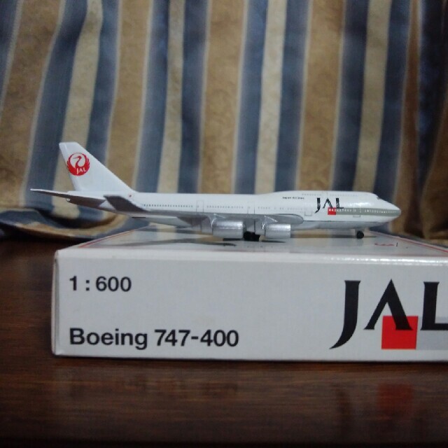 schabak1/600 JAL B747-400