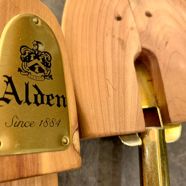 Alden - 《Alden》 オールデン 純正シューツリー Mサイズ シューキーパーの通販 by tank an's shop|オールデンならラクマ Alden - 《Alden》 オールデン 純正シューツリー Mサイズ シューキーパーの通販 by tank an's shop|オールデンならラクマ