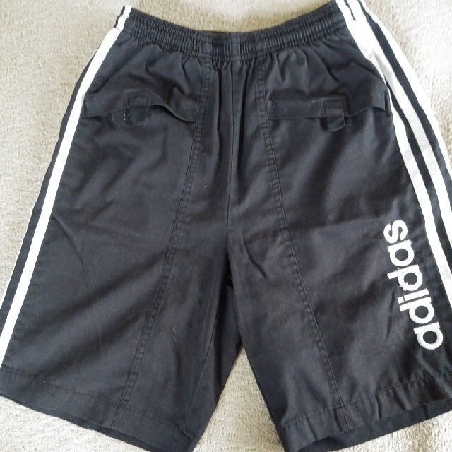 adidas(アディダス)のアディダスジュニアハーフパンツ キッズ/ベビー/マタニティのキッズ服男の子用(90cm~)(パンツ/スパッツ)の商品写真