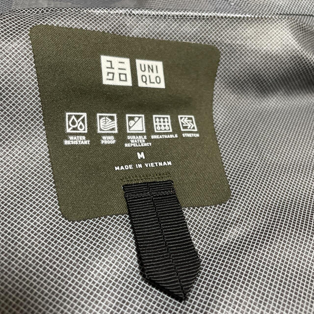 UNIQLO(ユニクロ)のユニクロ ブロックテックパーカー メンズのジャケット/アウター(マウンテンパーカー)の商品写真