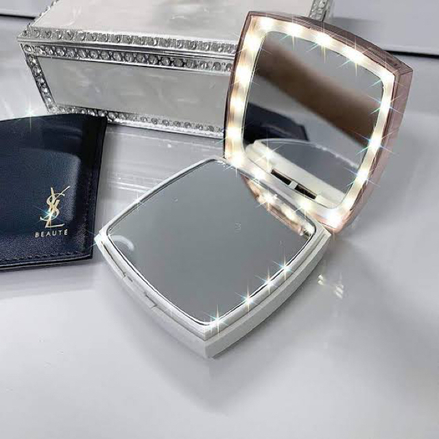Francfranc(フランフラン)の新品 Francfranc ミラー 手鏡 LEDライト レディースのファッション小物(ミラー)の商品写真