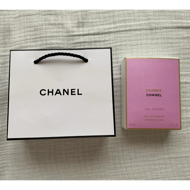 CHANEL(シャネル)の【シャネル】香水空箱 レディースのバッグ(ショップ袋)の商品写真