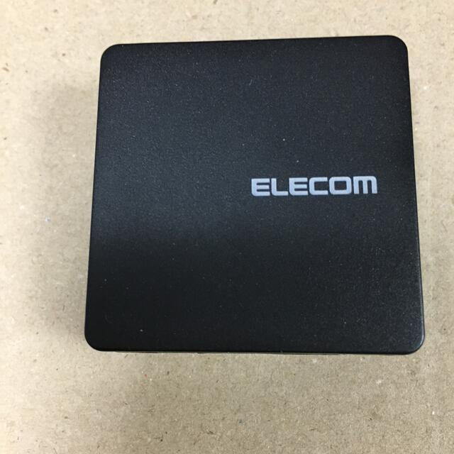 ELECOM(エレコム)の本体のみ エレコム USB AC充電器 スマホ/家電/カメラのスマートフォン/携帯電話(バッテリー/充電器)の商品写真