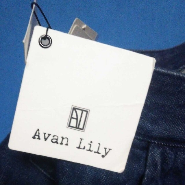 Avan Lily(アバンリリー)の新品タグ付 Avan Lily ワイドデニムパンツ レディースのパンツ(デニム/ジーンズ)の商品写真