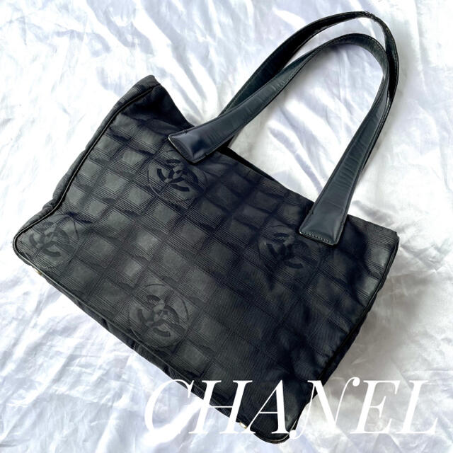 美品《CHANEL》ニュートラベルライン　バッグ　肩がけ可能　黒　ココマーク