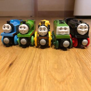 フィッシャープライス(Fisher-Price)の木製トーマスシリーズ　トーマス　パーシー等(電車のおもちゃ/車)