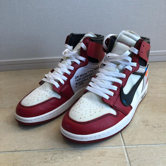 NIKE(ナイキ)のOFF-WHITE × NIKE AIR JORDAN 1 CHICAGO メンズの靴/シューズ(スニーカー)の商品写真