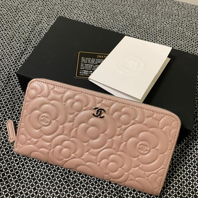 CHANEL(シャネル)の新品　シャネル　カメリア柄長財布 レディースのファッション小物(財布)の商品写真