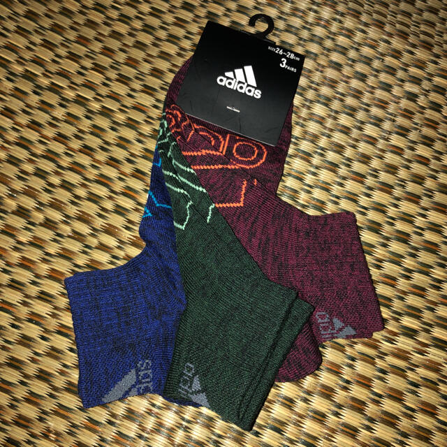 adidas(アディダス)の超人気貴重在庫なし‼️adidas III Neonデザインsocks26〜28 メンズのレッグウェア(ソックス)の商品写真