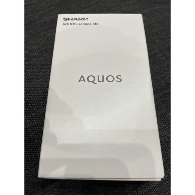 AQUOS(アクオス)のAQUOS sense4 lite❤︎新品未使用❤︎ブラック スマホ/家電/カメラのスマートフォン/携帯電話(スマートフォン本体)の商品写真