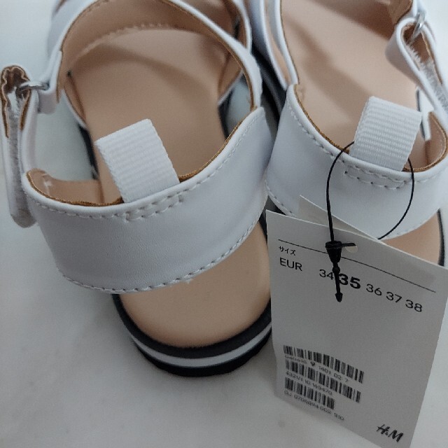 H&M(エイチアンドエム)のサンダル キッズ/ベビー/マタニティのベビー靴/シューズ(~14cm)(サンダル)の商品写真