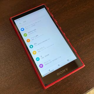 ソニー(SONY)の【中古】Walkman A105 16GB Red SDカード64GB付き(ポータブルプレーヤー)