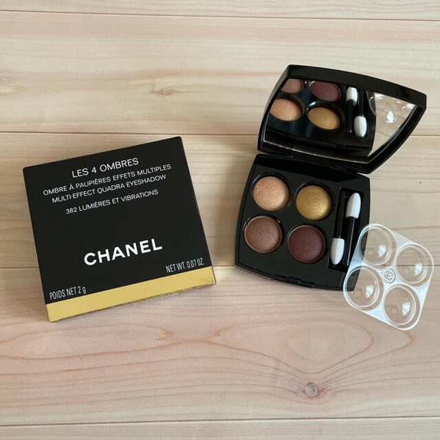 CHANEL レキャトルオンブル 382ルミエールエヴィブラシオン