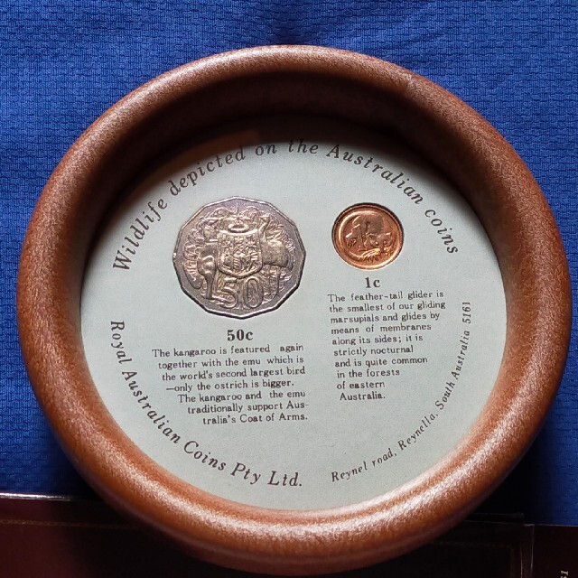 オーストラリア硬貨の壁掛け　インテリア インテリア/住まい/日用品のインテリア小物(その他)の商品写真