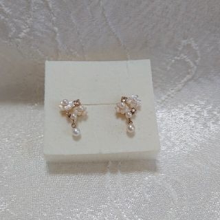 サマンサティアラ(Samantha Tiara)のサマンサティアラ♡紗栄子シェルフラワーピアス(ピアス)