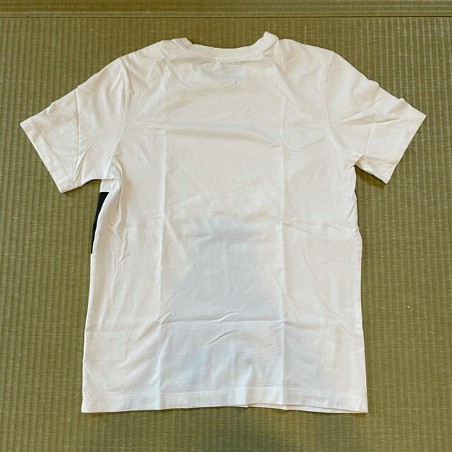 NIKE(ナイキ)のナイキ　Tシャツ　mサイズ レディースのトップス(Tシャツ(半袖/袖なし))の商品写真