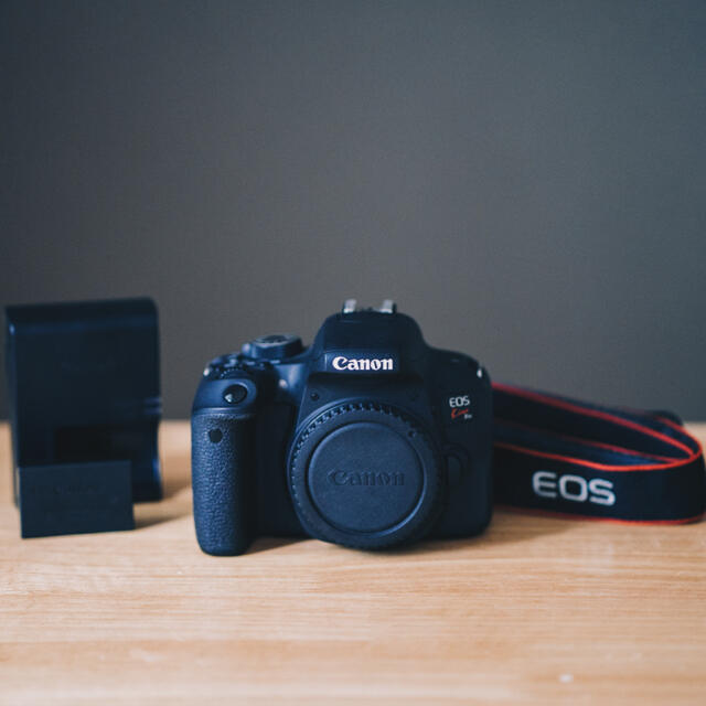 純正バッテリーCanon EOS Kiss x9i 美品