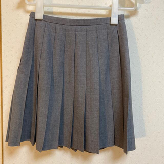 イーストボーイ(EASTBOY)のgrey pleated skirt(ひざ丈スカート)