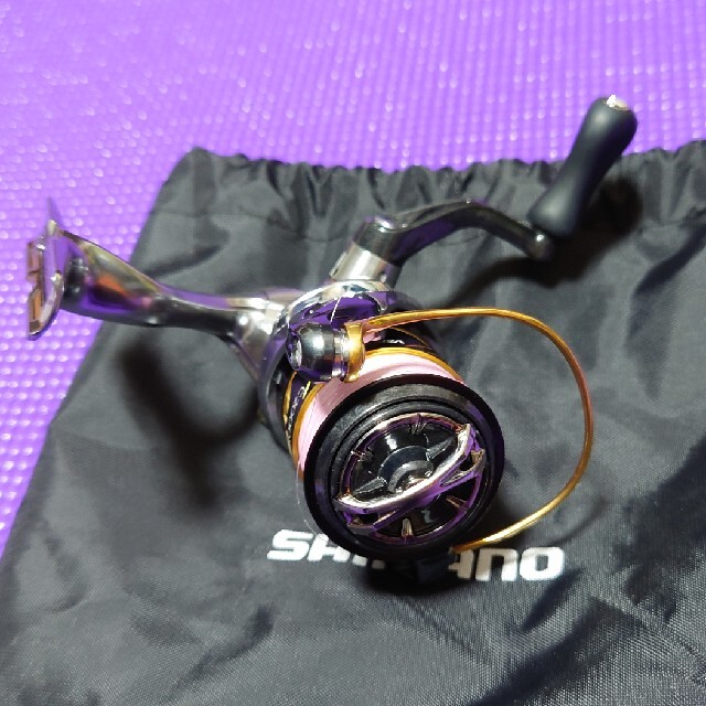 シマノ ヴァンキッシュC2000S 超美品 トラウトスピニングリール シマノ ヴァンキッシュC2000S 超美品 トラウトスピニングリール