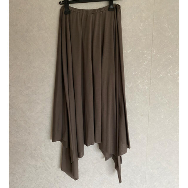 AULA AILA(アウラアイラ)のアウラアイラ グレー系 変形 ロングスカート サイズ0 レディースのスカート(ロングスカート)の商品写真