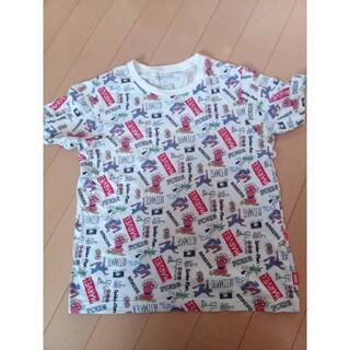ユニクロ(UNIQLO)のまとめ買い対象(•‿•)子供用Tシャツ130スパイダーマン(Tシャツ/カットソー)