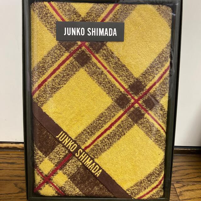 JUNKO SHIMADA(ジュンコシマダ)のJUNKO SHIMADAバスタオル　新品未使用 インテリア/住まい/日用品の日用品/生活雑貨/旅行(タオル/バス用品)の商品写真