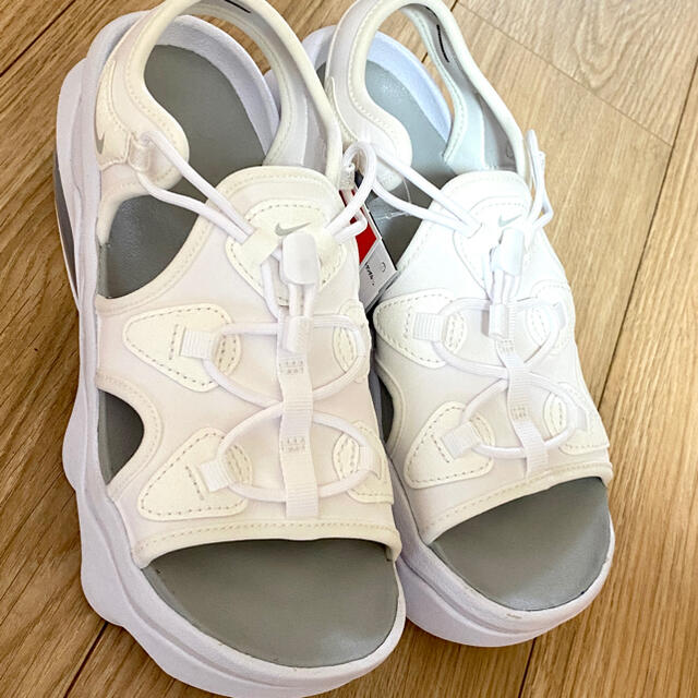 NIKE - NIKE エアマックスココ 24cm 【新品未使用タグ付き】の