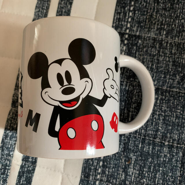 Disney(ディズニー)のミッキーマウス　マグカップ エンタメ/ホビーのおもちゃ/ぬいぐるみ(キャラクターグッズ)の商品写真