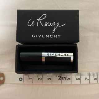 ジバンシィ(GIVENCHY)の☆未使用☆ジバンシー　ルージュ（リップスティック）202(口紅)