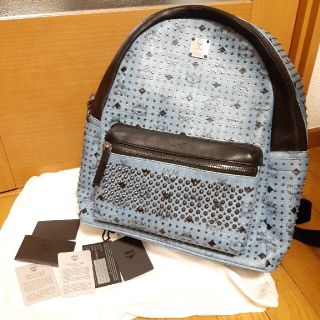 エムシーエム(MCM)の【超美品】MCM スタッズ リュック バックパック Msize(バッグパック/リュック)