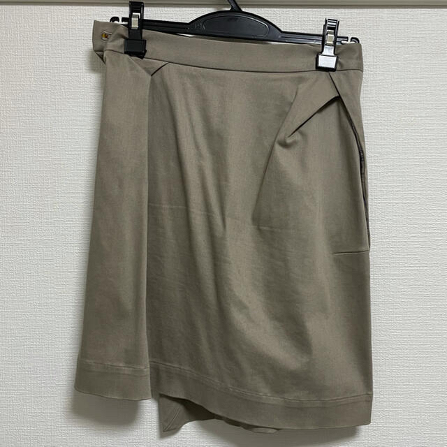 Vivienne Westwood(ヴィヴィアンウエストウッド)のVivienne Westwood スカート レディースのスカート(ひざ丈スカート)の商品写真